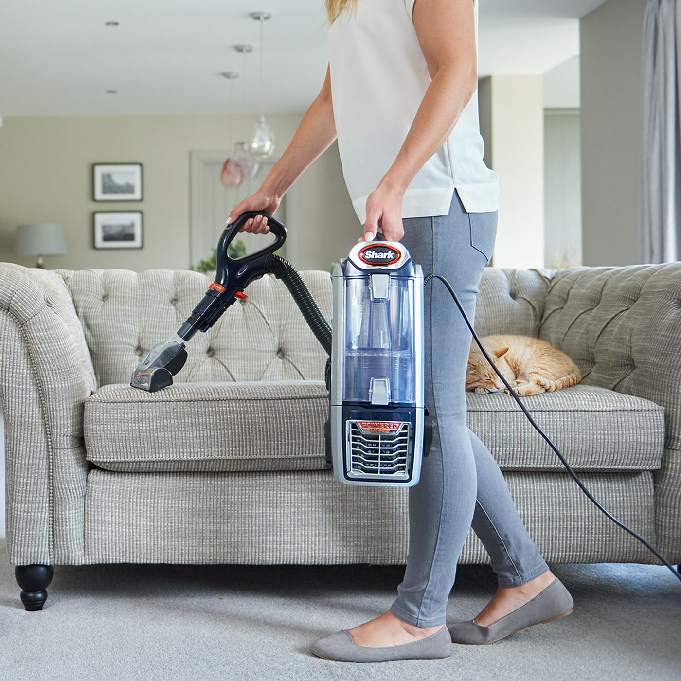 Image of Shark Upright Handheld mode