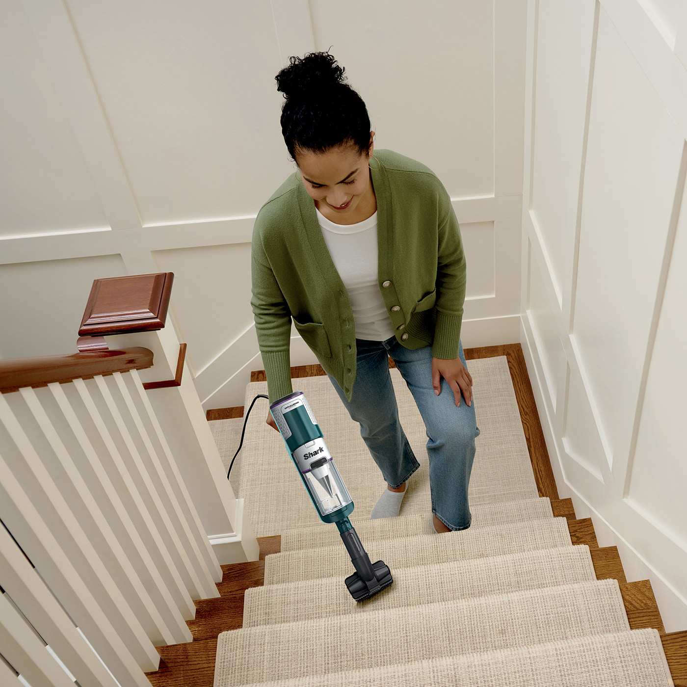 Converts into a handheld vacuum